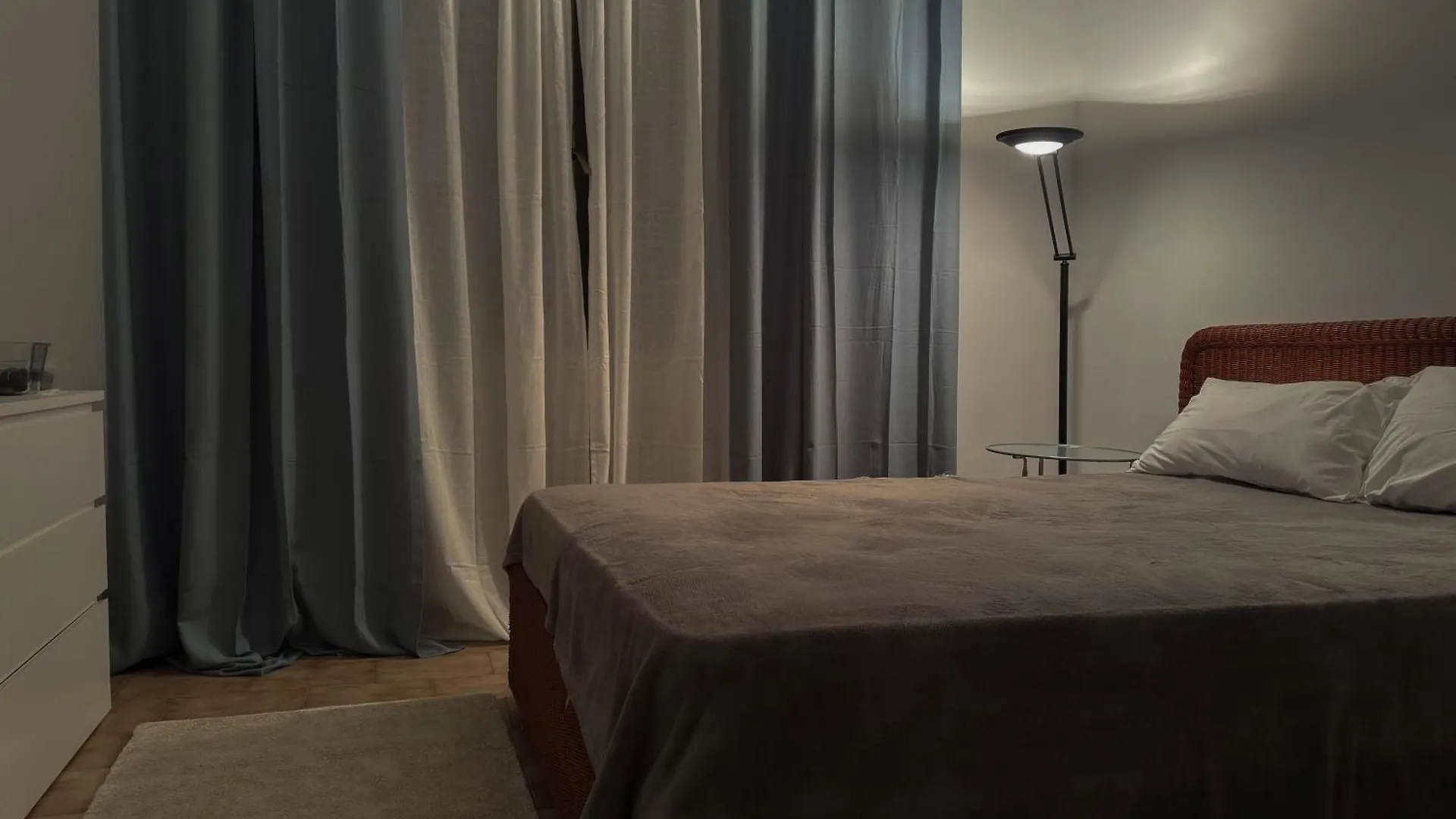 Appartment Pasteur-Mm Red Line Milán